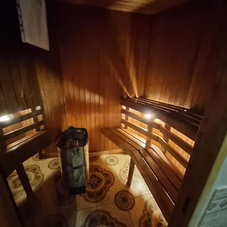 Homestay With Free Sauna & Parking In Old Town *