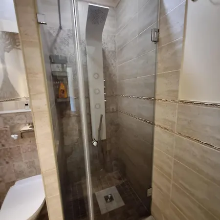 With Free Sauna & Parking In Old Town